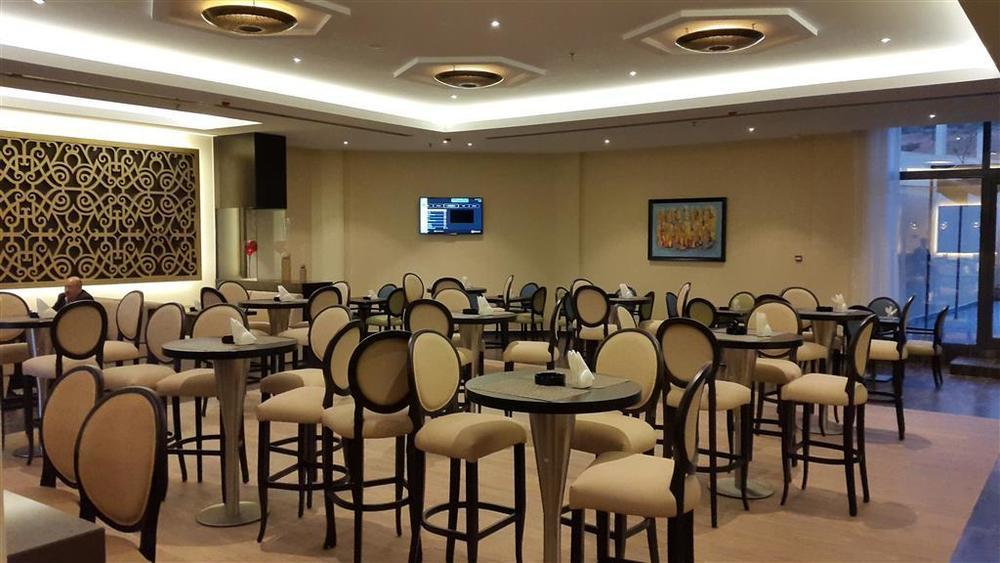 Royal Tulip Skikda Filfila Restaurant bilde